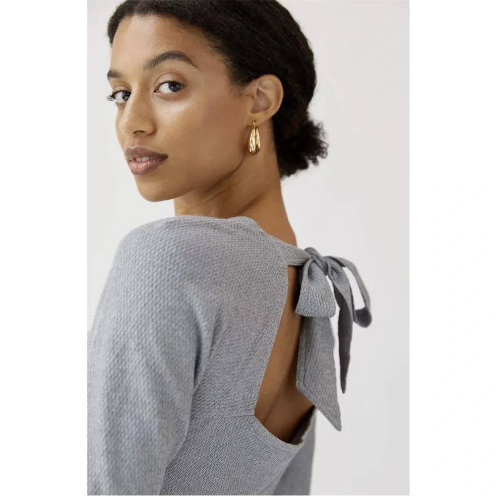 Anthropologie Pilcro Gray Notch Neck Tee - small G3
